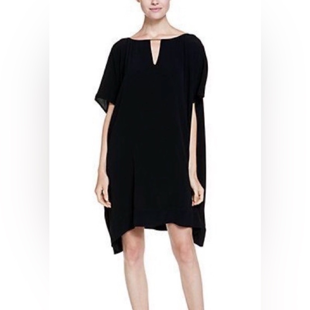 Diane Von Furstenberg Beonica Dress
In Parakeet (green)